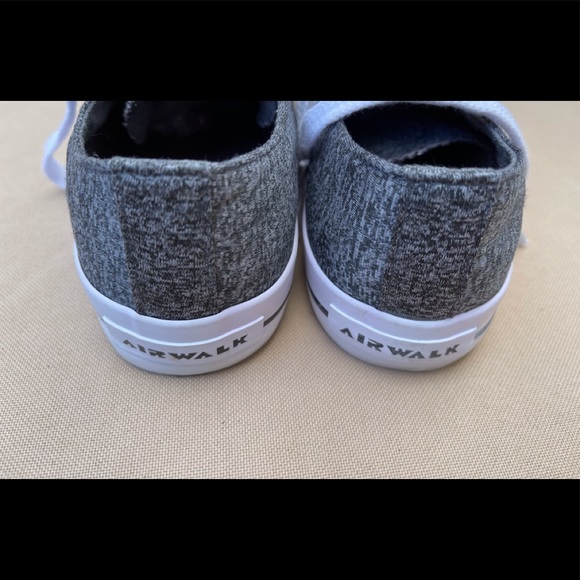 Airwalk Mens Size 8.5 Canvas Skateboard Shoes Gray - Picture 9 of 12